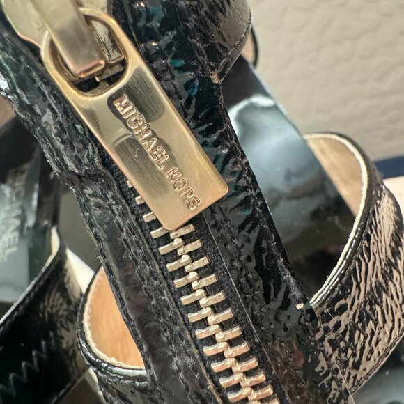Michael Kors Berkley T Strap Zipper open toe heels size 8 - Picture 5 of 7